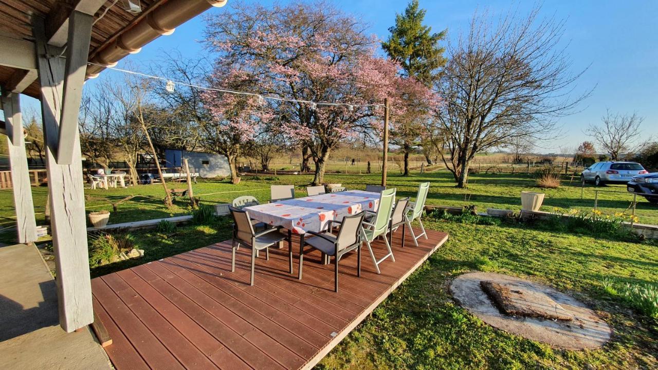 Grande Maison Avec Jardin, Animaux,Au Calme Yviers Ngoại thất bức ảnh