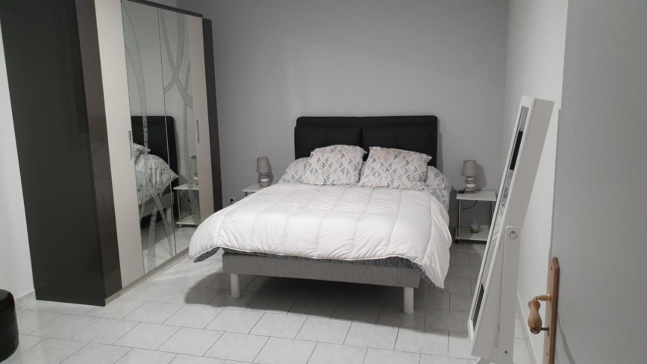 Grande Maison Avec Jardin, Animaux,Au Calme Yviers Ngoại thất bức ảnh